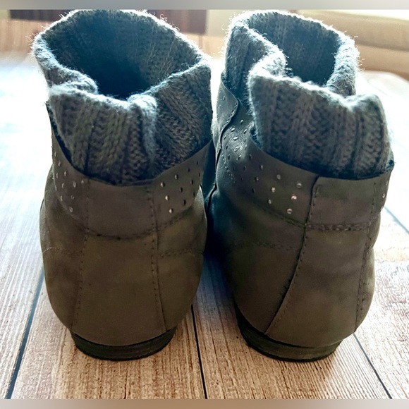 Not Rated Mini Ankle Booties - Picture 4 of 8